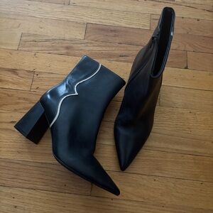 Seychelles Black Leather Booties Size 10